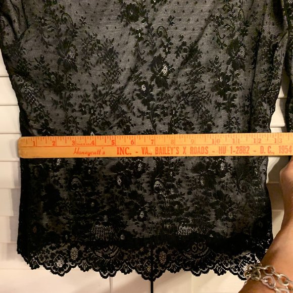 Central Park West New York Black Lace Lined V-Neck Top XS - Picture 16 of 16